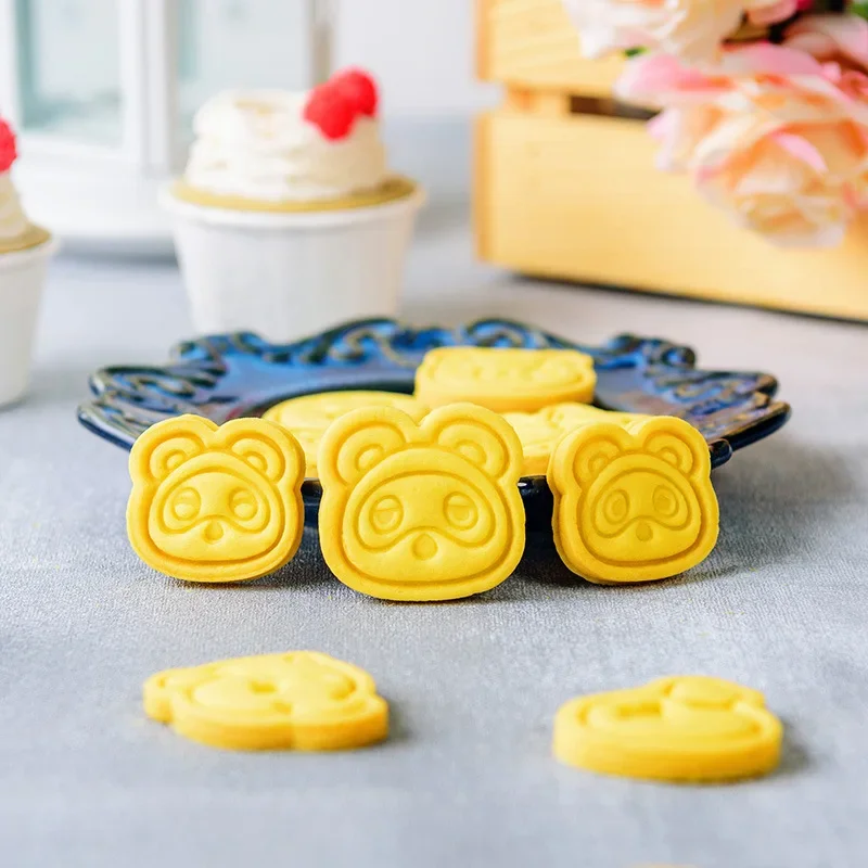 ケーキクッキーどうぶつの森カッターかわいいアニメフィギュアD - Kitchen Baking Products のレビューと価格