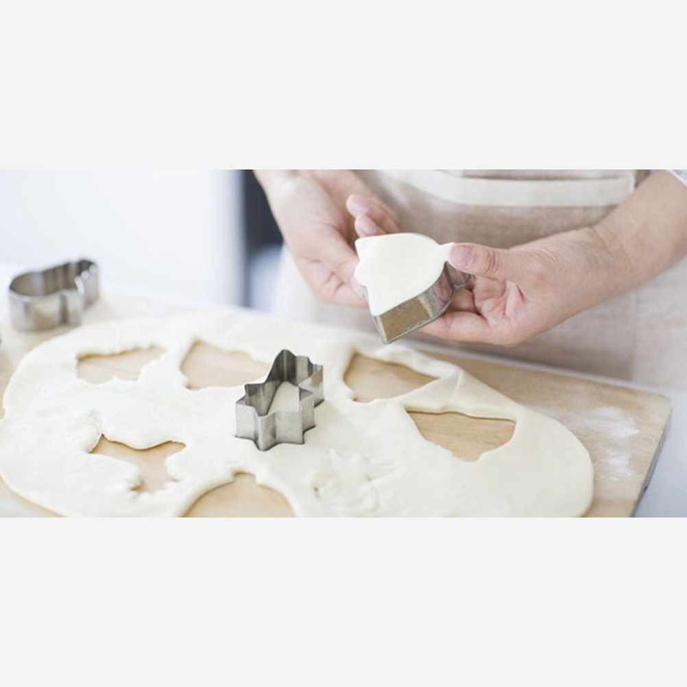 4個入り高品質ステンレス製馬型クッキー型セット 食品グレード - Kitchen Baking Tray Set のレビューと価格