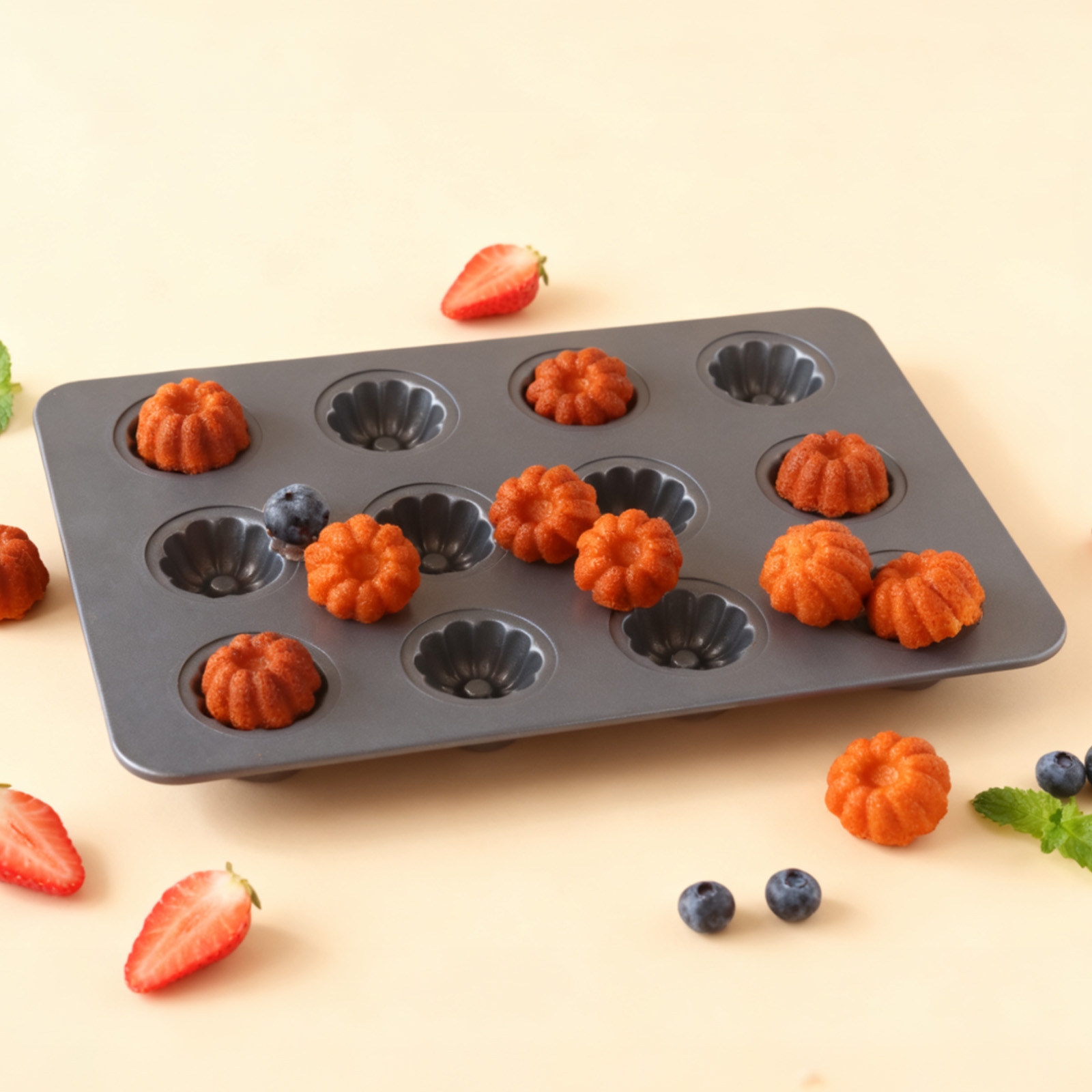 12個取りミニクーグロフ型 炭素鋼製 マドレーヌ マフィン  - Bread Baking Kitchen Utensils のレビューと価格