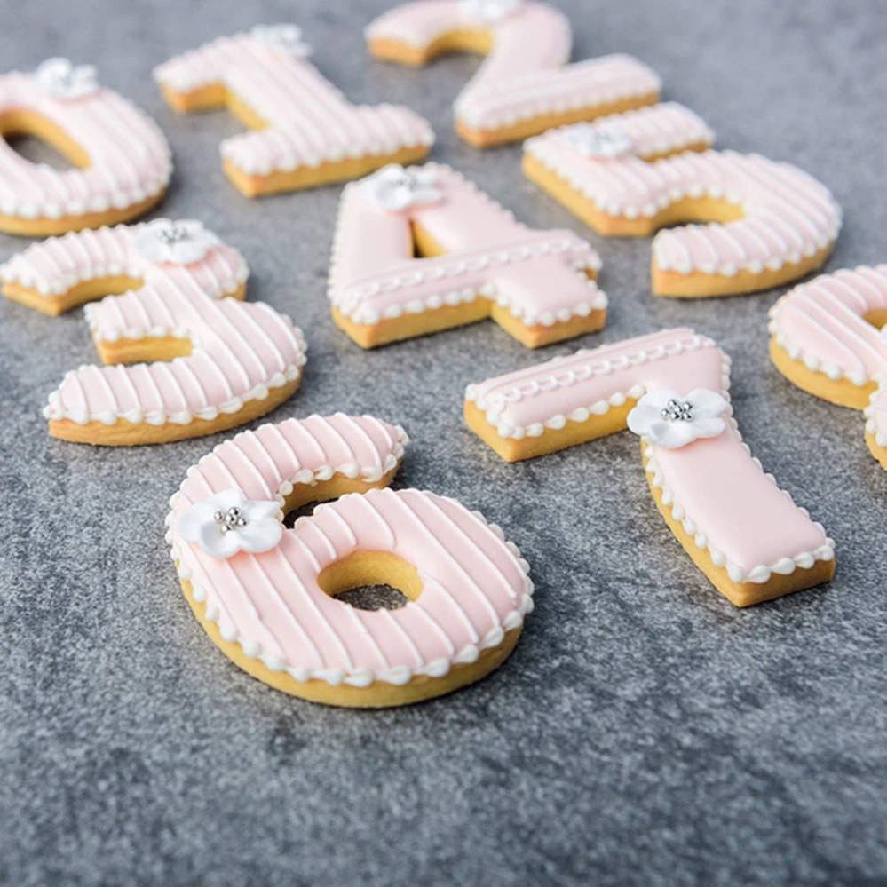 大きな数字のクッキーカッター、ビスケット型、キッチンベーキン - Kitchen Baking Products のレビューと価格